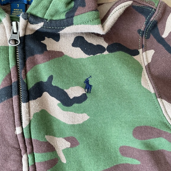 Polo by Ralph Lauren Kids Camo Zip-Up Hoodie, Boys Size 7 - Picture 2 of 6